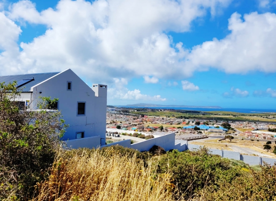 0 Bedroom Property for Sale in Hoogland Western Cape